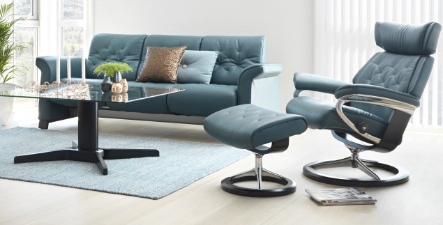 Sofa-and-Skyline-Chair-Ottoman-from-Stressless-e1435690173514